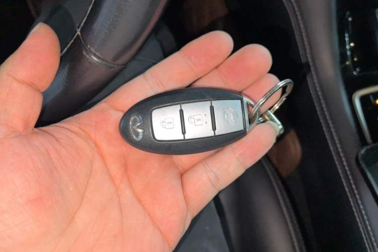 Used Infiniti Q50L 2015 2.0T Enjoyment Edition Vehicle Key