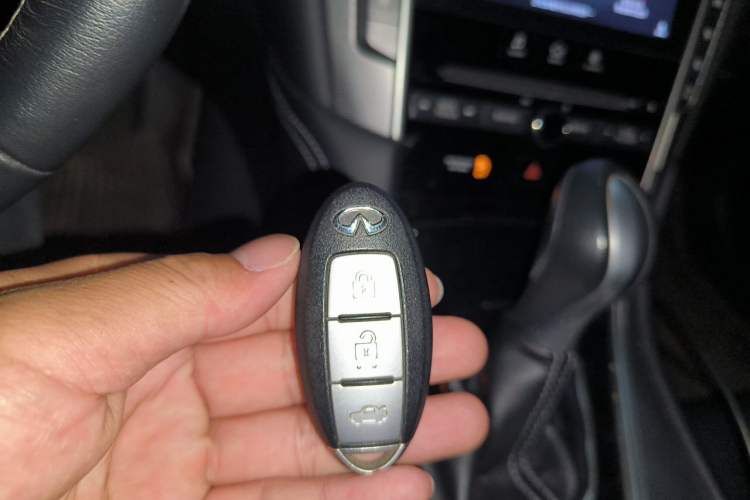 Used Infiniti Q50L 2015 2.0T Enjoyment Edition Vehicle Key