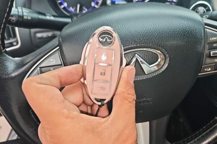 Used Infiniti Q50L 2015 2.0T Enjoyment Edition Vehicle Key