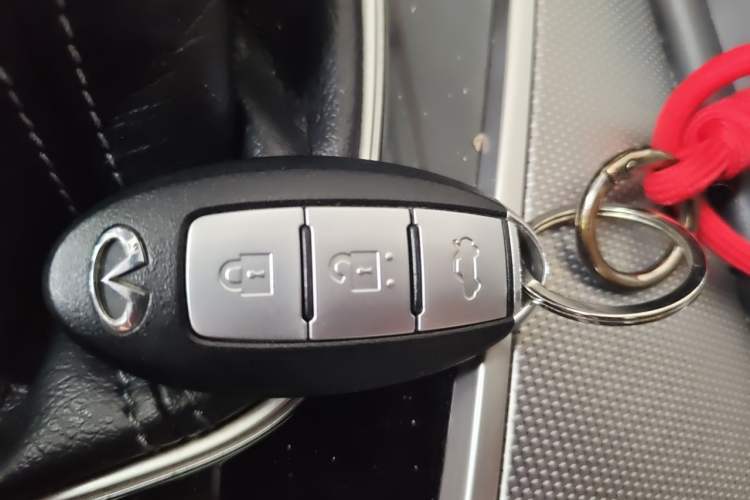 Used Infiniti Q50L 2015 2.0T Enjoyment Edition Vehicle Key