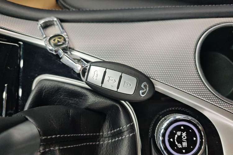 Used Infiniti Q50L 2015 2.0T Enjoyment Edition Vehicle Key