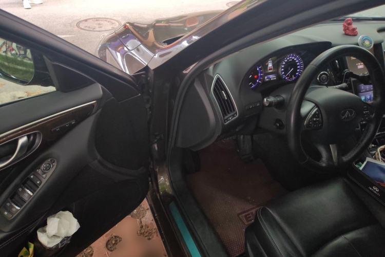 Used Infiniti Q50L 2015 2.0T Luxury Edition Driver Seat