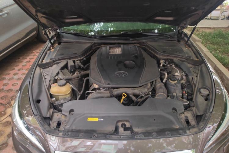 Used Infiniti Q50L 2015 2.0T Luxury Edition Engine Bay