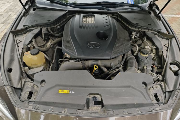 Used Infiniti Q50L 2015 2.0T Comfort Edition Engine Bay
