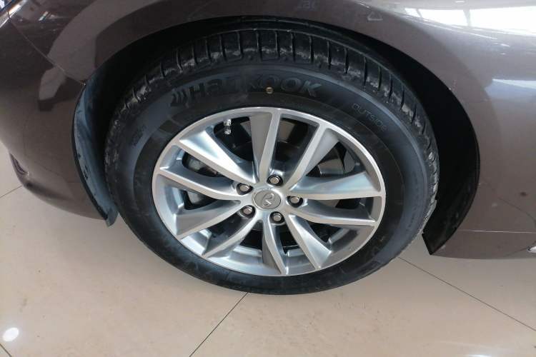 Used Infiniti Q50L 2015 2.0T Enjoyment Edition Exterior 7