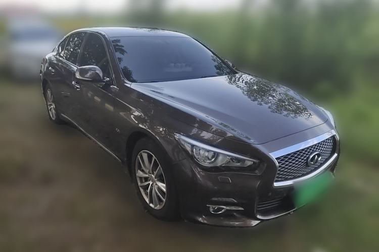 Used Infiniti Q50L 2015 2.0T Enjoyment Edition Front Right 45 Deg