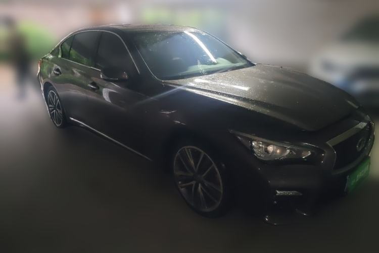 Used Infiniti Q50L 2015 2.0T Sport Edition Front Right 45 Deg