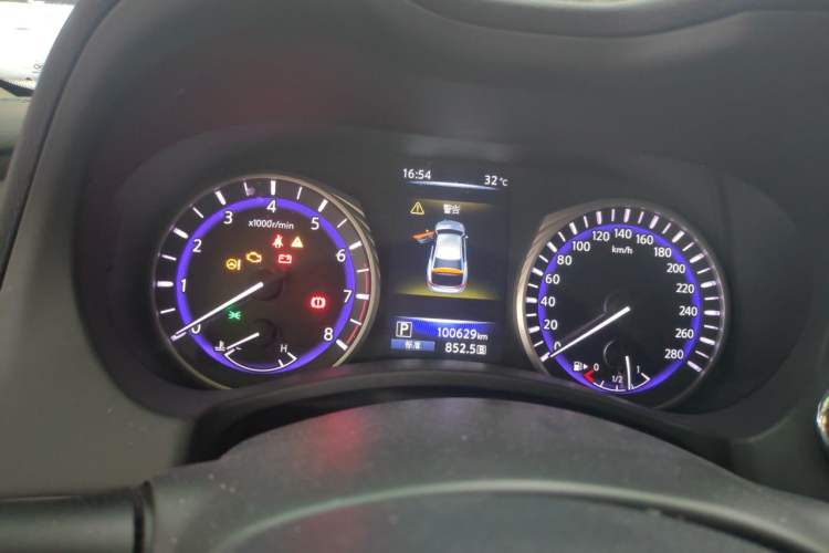 Used Infiniti Q50L 2015 2.0T Luxury Edition Instrument Cluster
