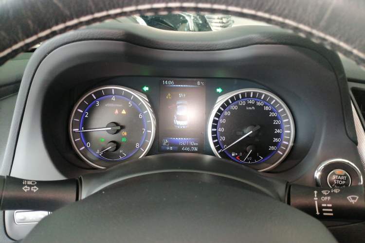 Used Infiniti Q50L 2015 2.0T Enjoyment Edition Instrument Cluster