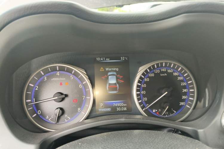 Used Infiniti Q50L 2015 2.0T Enjoyment Edition Instrument Cluster