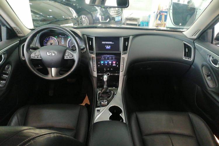 Used Infiniti Q50L 2015 2.0T Enjoyment Edition Interior 2