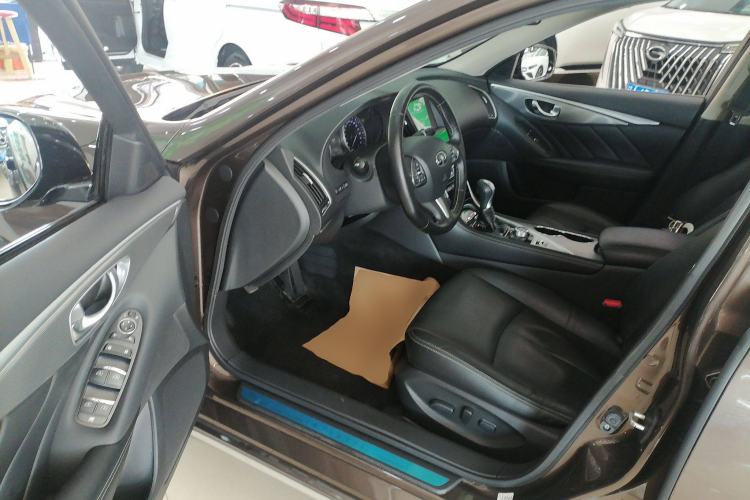 Used Infiniti Q50L 2015 2.0T Enjoyment Edition Interior 3