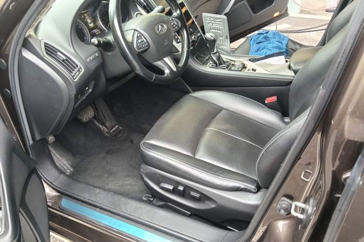 Used Infiniti Q50L 2015 2.0T Enjoyment Edition Left Front Seat