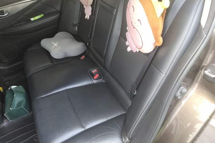 Used Infiniti Q50L 2015 2.0T Enjoyment Edition Left Rear Seat