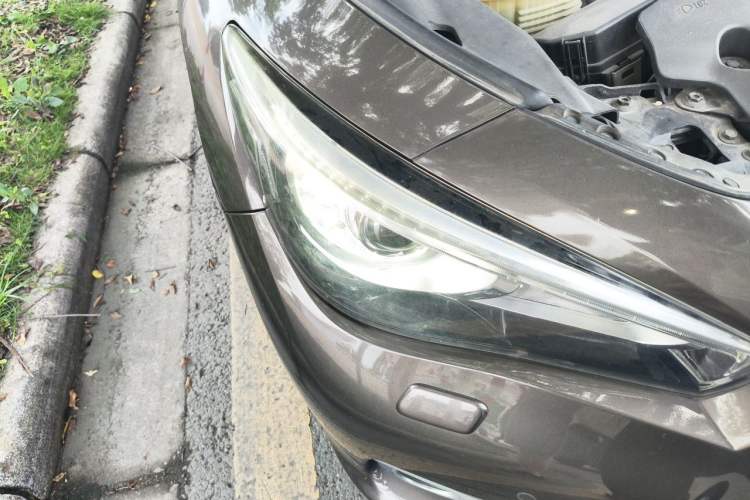 Used Infiniti Q50L 2015 2.0T Enjoyment Edition Right Front Headlight