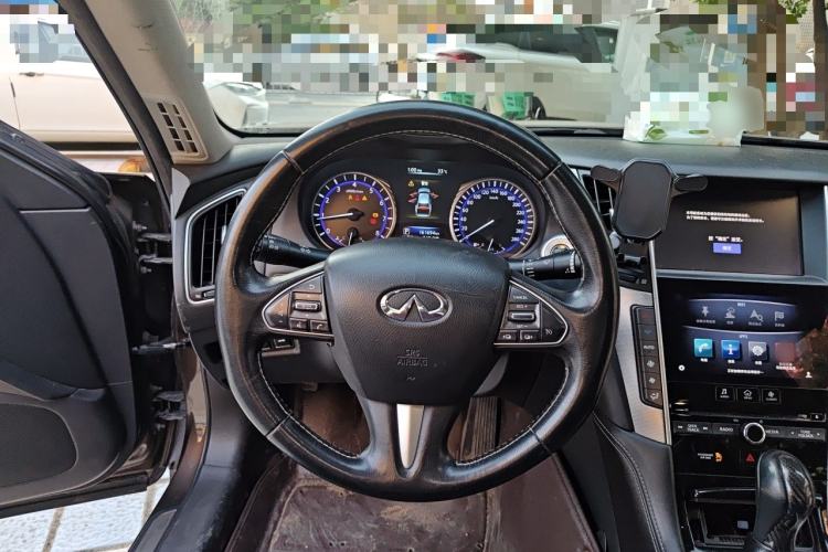 Used Infiniti Q50L 2015 2.0T Enjoyment Edition Steering Wheel