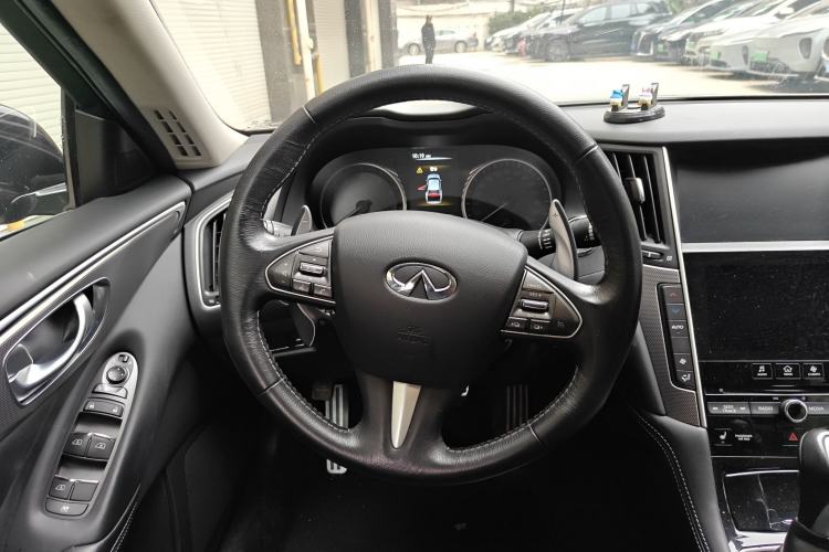 Used Infiniti Q50L 2015 2.0T Sport Edition Steering Wheel