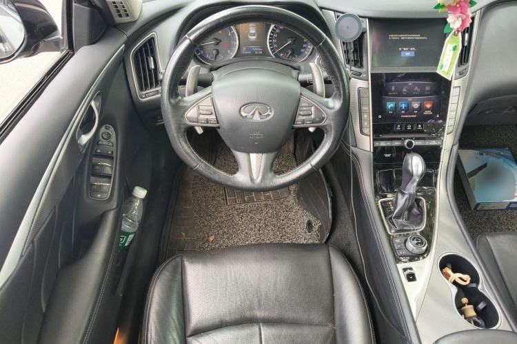 Used Infiniti Q50L 2015 2.0T Enjoyment Edition Steering Wheel