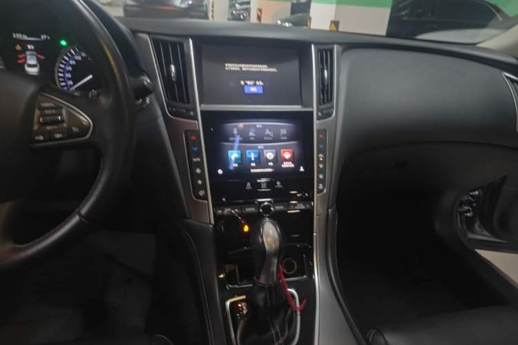 Used Infiniti Q50L 2015 2.0T Enjoyment Edition Audio And AC Panel