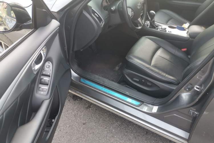Used Infiniti Q50L 2015 2.0T Enjoyment Edition Driver Seat