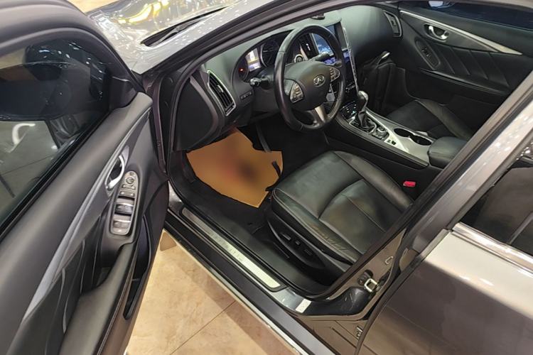 Used Infiniti Q50L 2015 2.0T Enjoyment Edition Driver Seat