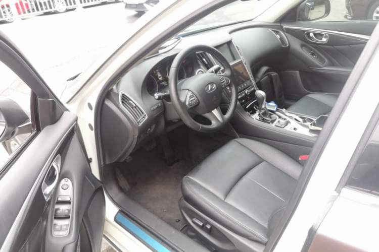 Used Infiniti Q50L 2015 2.0T Comfort Edition Driver Seat