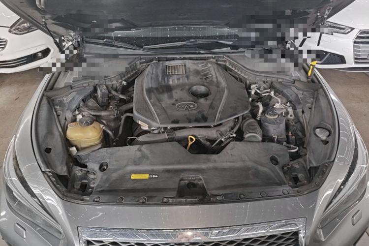 Used Infiniti Q50L 2015 2.0T Enjoyment Edition Engine Bay