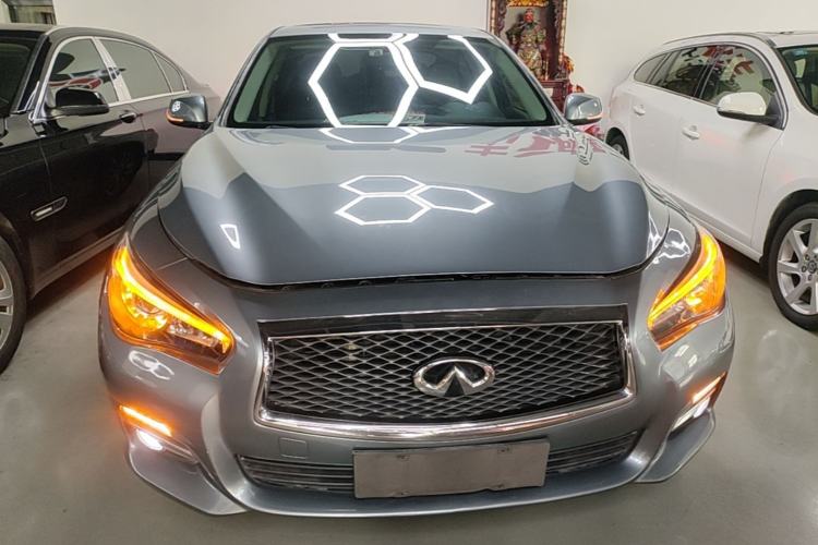 Used Infiniti Q50L 2015 2.0T Comfort Edition Front