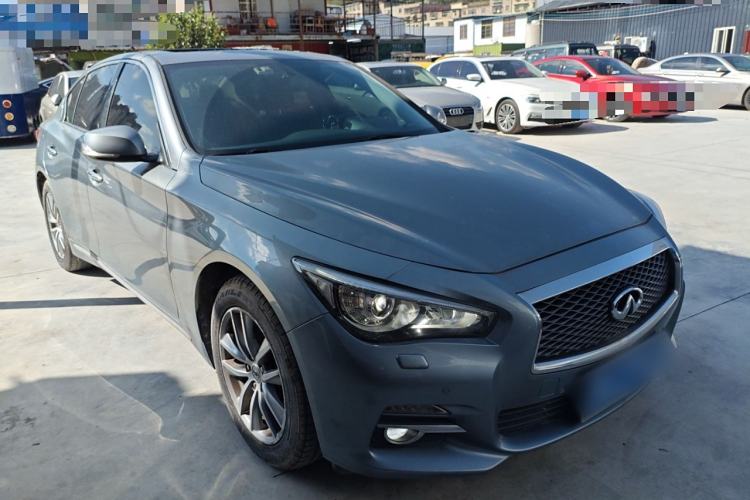 Used Infiniti Q50L 2015 2.0T Enjoyment Edition Front Right 45 Deg