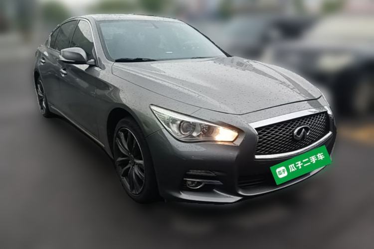 Used Infiniti Q50L 2015 2.0T Comfort Edition Front Right 45 Deg