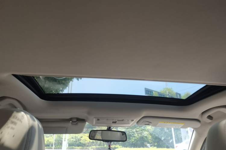 Used Infiniti Q50L 2015 2.0T Enjoyment Edition Headliner
