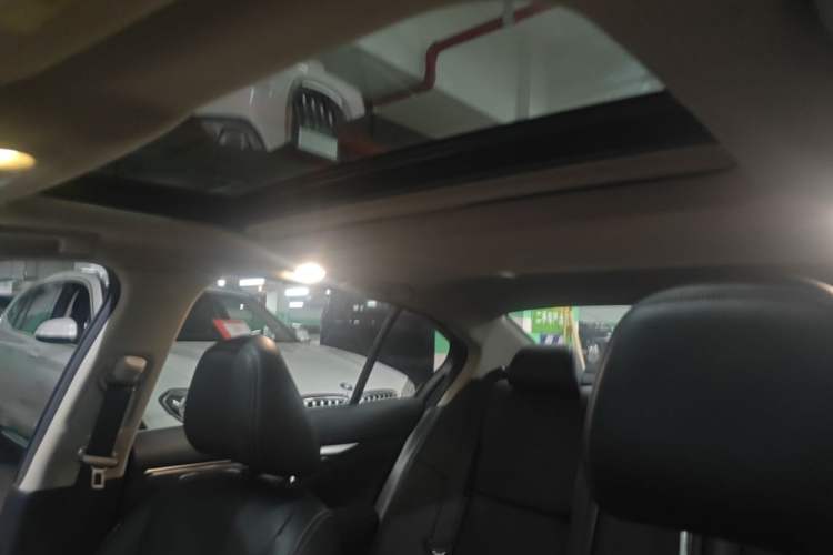 Used Infiniti Q50L 2015 2.0T Enjoyment Edition Headliner
