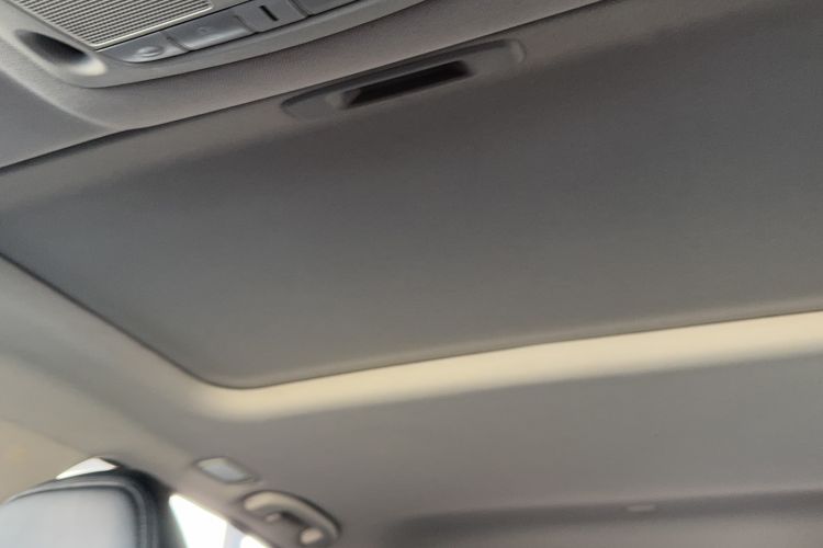Used Infiniti Q50L 2015 2.0T Comfort Edition Headliner