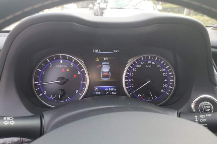 Used Infiniti Q50L 2015 2.0T Enjoyment Edition Instrument Cluster