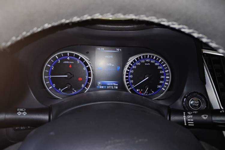 Used Infiniti Q50L 2015 2.0T Enjoyment Edition Instrument Cluster