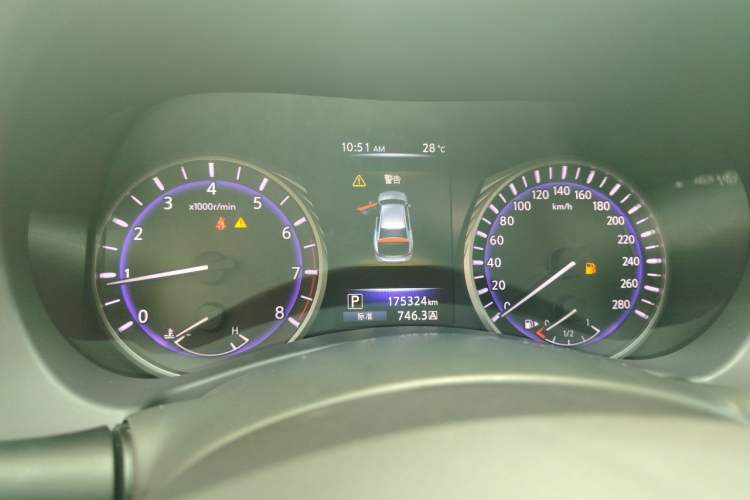 Used Infiniti Q50L 2015 2.0T Enjoyment Edition Instrument Cluster