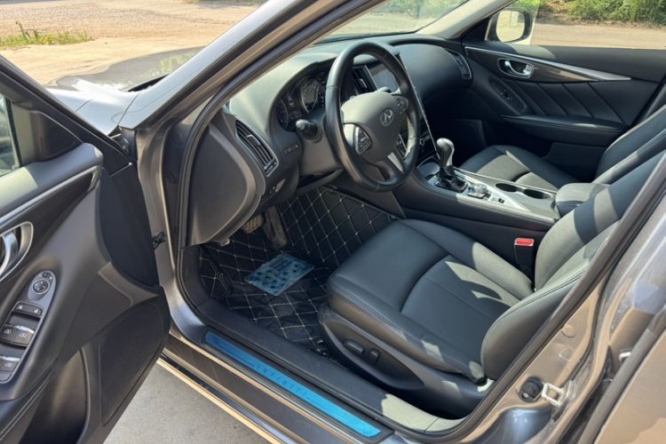 Used Infiniti Q50L 2015 2.0T Comfort Edition Interior 3