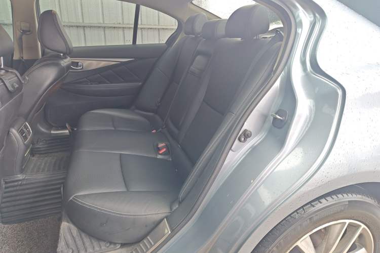 Used Infiniti Q50L 2015 2.0T Enjoyment Edition Interior 4