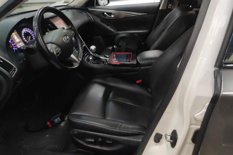 Used Infiniti Q50L 2015 2.0T Enjoyment Edition Left Front Seat