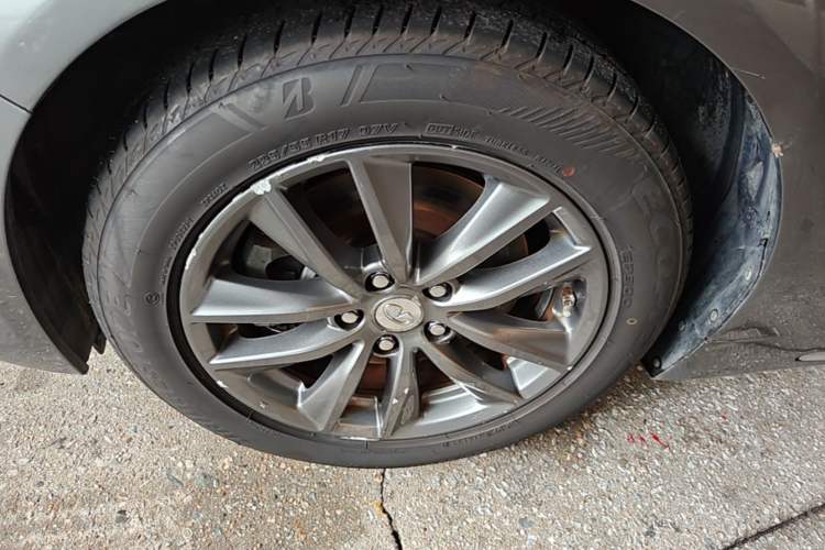 Used Infiniti Q50L 2015 2.0T Luxury Edition Left Front Wheel Hub