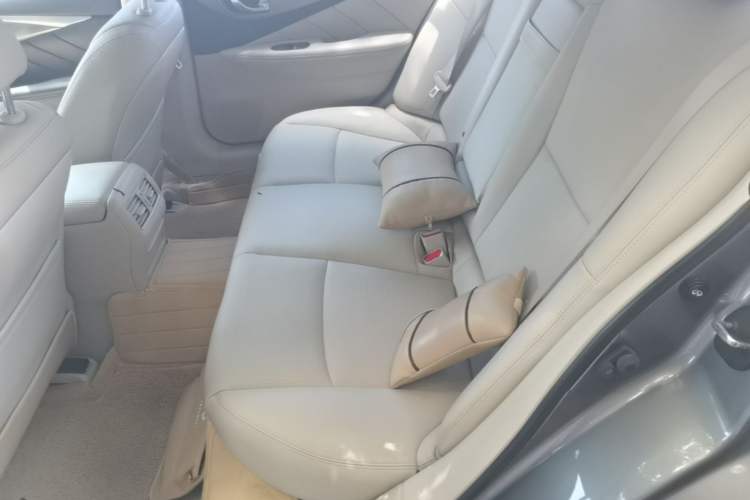 Used Infiniti Q50L 2015 2.0T Enjoyment Edition Left Rear Seat
