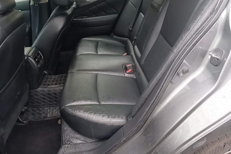 Used Infiniti Q50L 2015 2.0T Comfort Edition Left Rear Seat