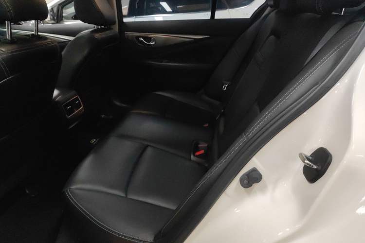 Used Infiniti Q50L 2015 2.0T Enjoyment Edition Left Rear Seat