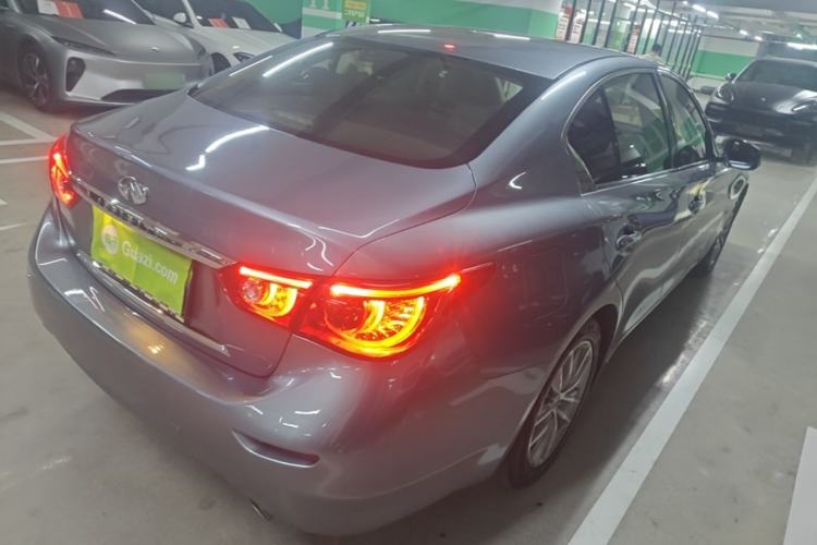Used Infiniti Q50L 2015 2.0T Enjoyment Edition Rear Right 45 Deg