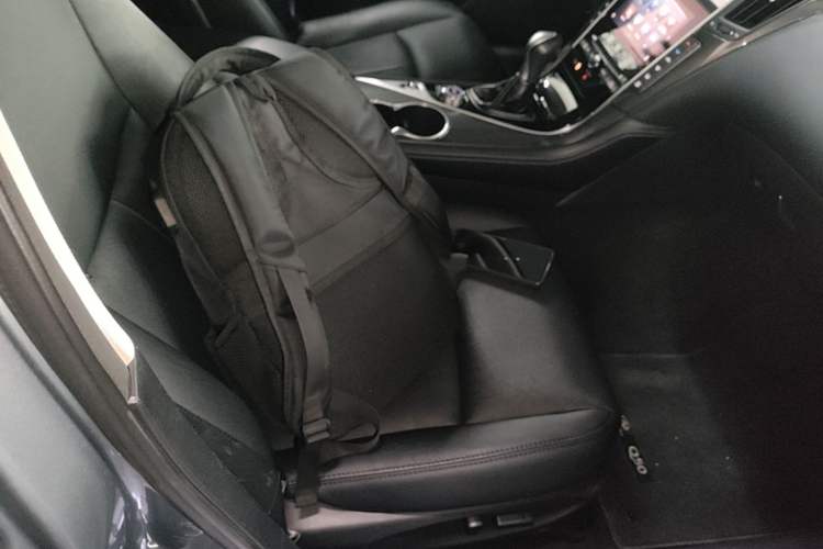 Used Infiniti Q50L 2015 2.0T Comfort Edition Right Front Seat