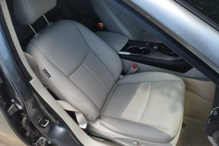 Used Infiniti Q50L 2015 2.0T Enjoyment Edition Right Front Seat