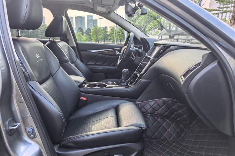 Used Infiniti Q50L 2015 2.0T Luxury Sport Edition Right Front Seat