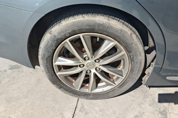 Used Infiniti Q50L 2015 2.0T Enjoyment Edition Right Rear Wheel Hub
