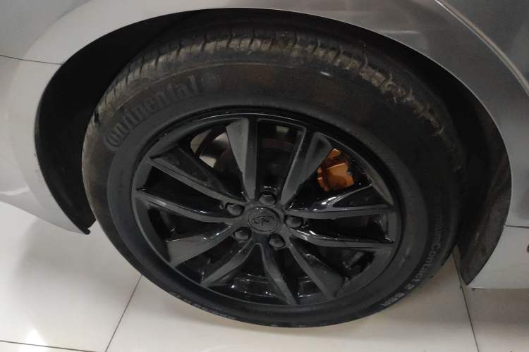 Used Infiniti Q50L 2015 2.0T Enjoyment Edition Right Rear Wheel Hub