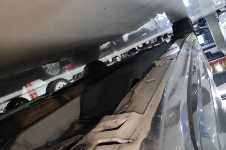 Used Infiniti Q50L 2015 2.0T Enjoyment Edition Right Side Sill